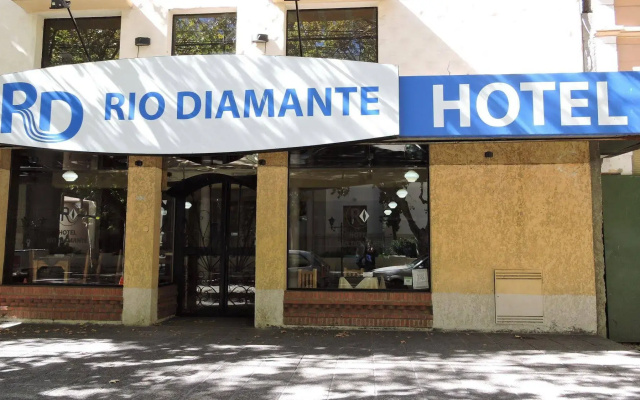 Hotel Río Diamante