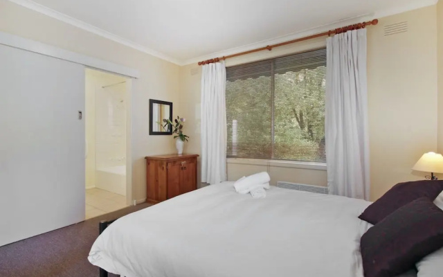Snowstream Riverside Apartments - Unit 2