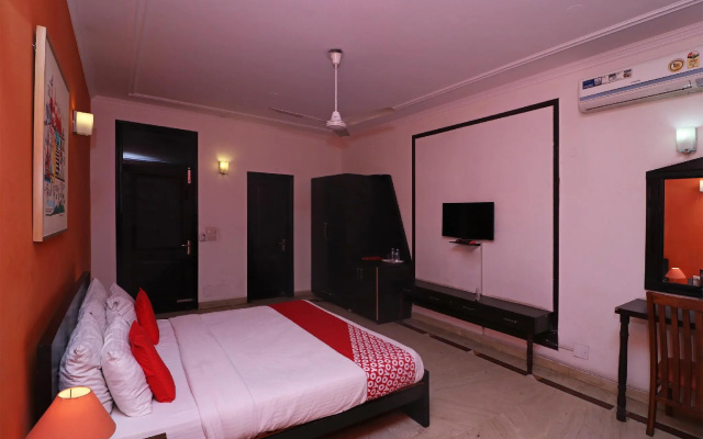 OYO 73541 A k Hotel