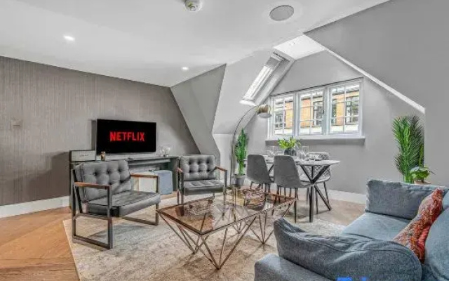 The Story Penthouse - Soho - by Frankie