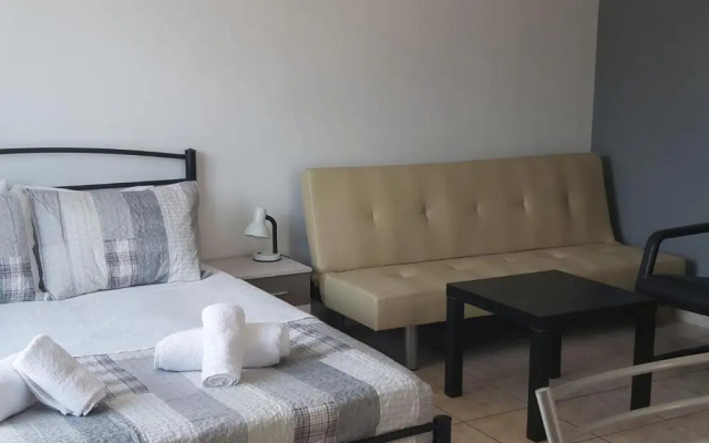 Lavrio port-centre 1bdr Apt with balcony wash machine