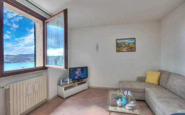 Casa Mirabella With Lake View