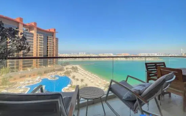 bnbme | Luxury Seaview Retreat with Private Beach