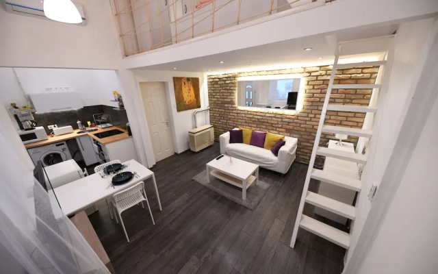 Cosy Flat in Király Street