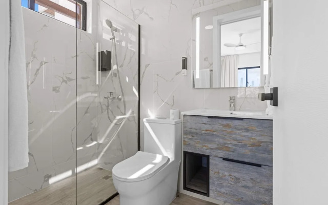 NOK Modern 2BR at The Towers by Vistacana