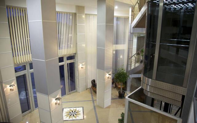 Garni Hotel Zeder вид на фасад