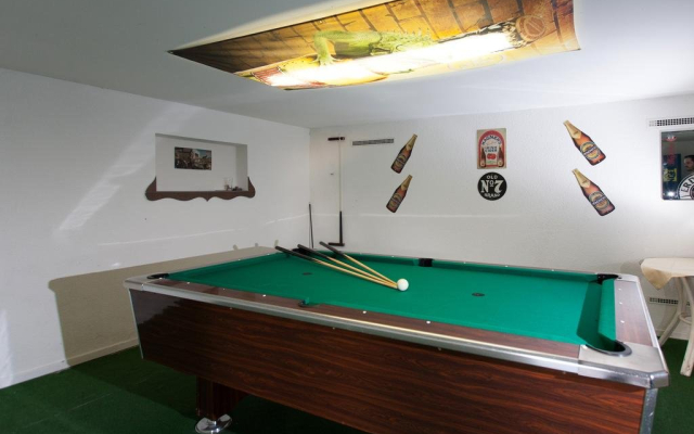 Rutsche Hostel