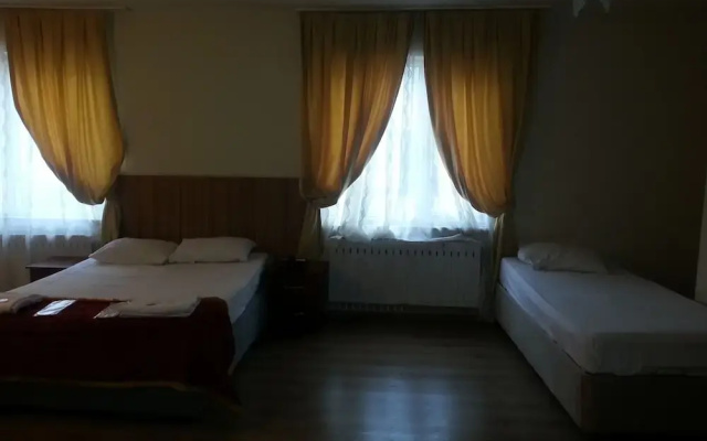 Kona Otel