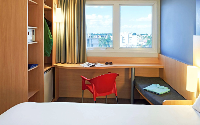 Ibis Goiania