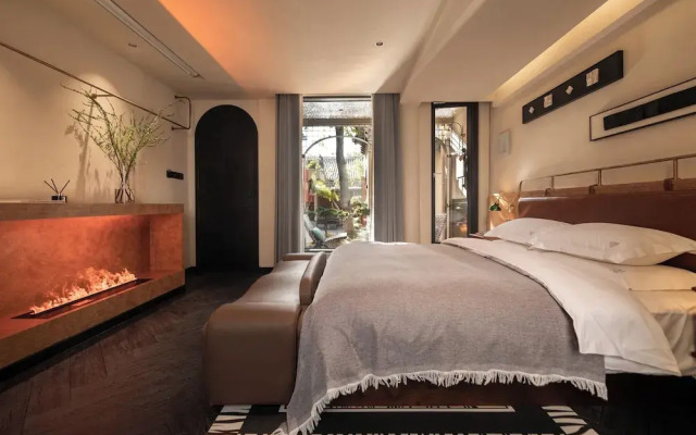 Sixi Golden Sunrise Sound Sleep Hotel
