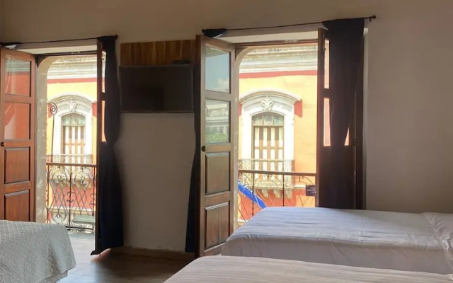 Placio de las Rosas Hotel