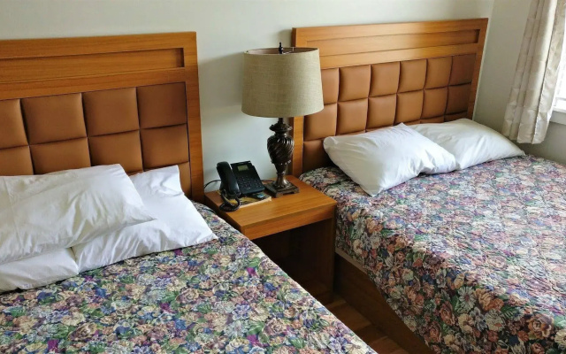 Pemberton Hotel