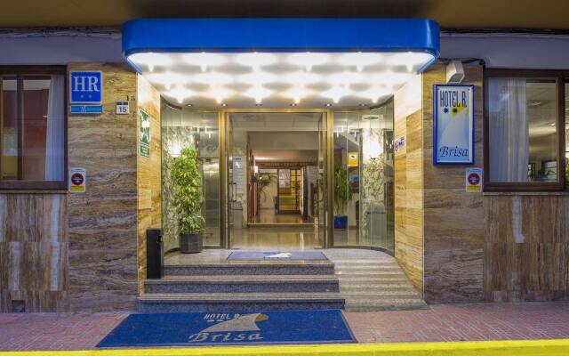 Hotel Brisa вид на фасад