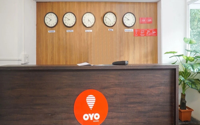 OYO 14618 Scholars Inn