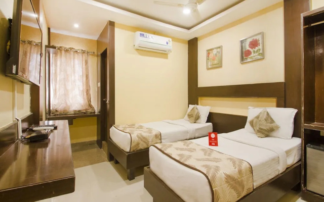 OYO 10168 Hotel AVS Sweet Magic