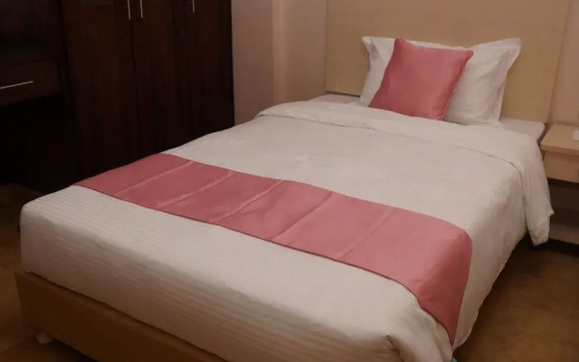 Là Ponye Hotel Apartment