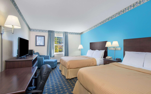 Days Inn by Wyndham Roanoke/Hollins Near I-81