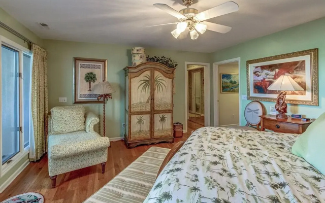 17 Mizzenmast Court