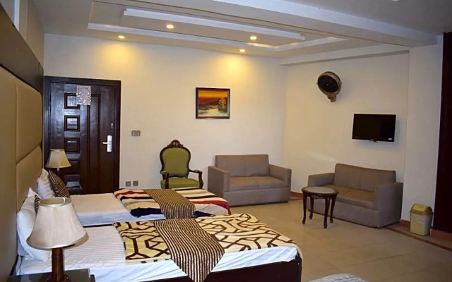 The Elegant Hotel