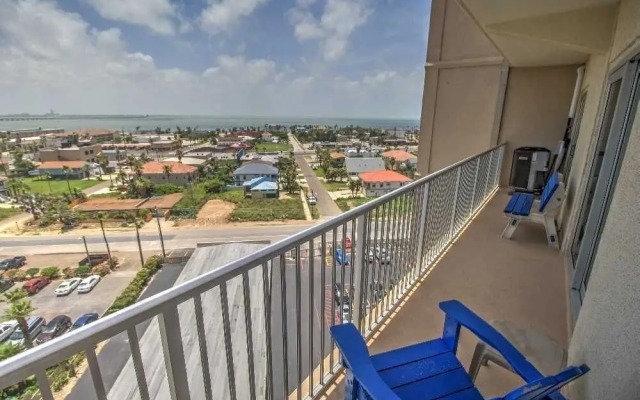 Aquarius 907 Minium 2 Bedroom Condo by RedAwning
