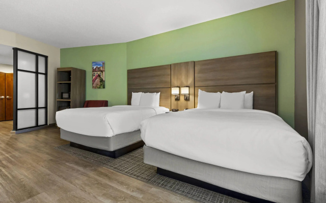 Comfort Suites Charleston West Ashley