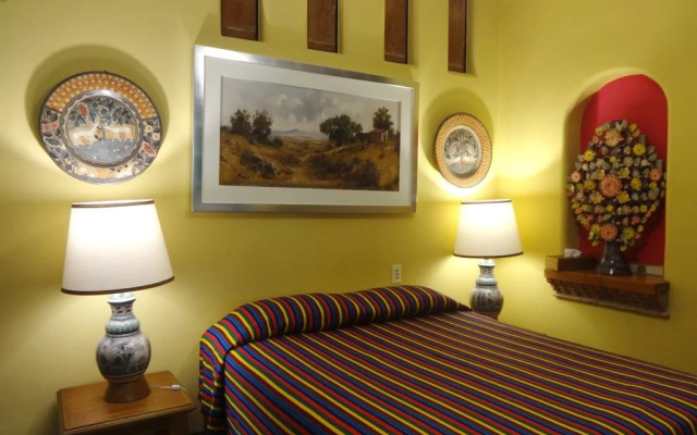 Hotel Casa de Las Flores Bed and Breakfast