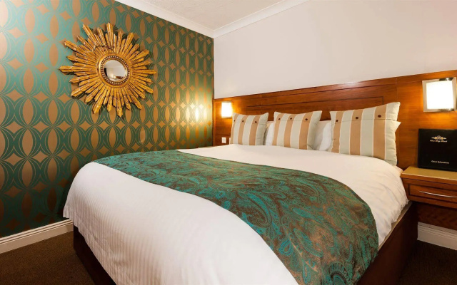 Clew Bay Hotel