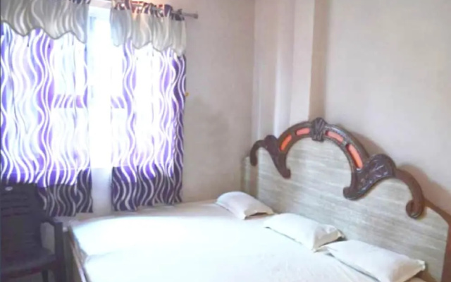 Hotel P.N. Ganga Varanasi