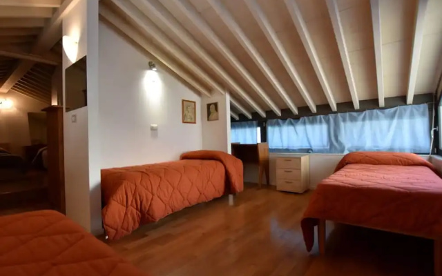Cozy Apartment in Lovere near Lake