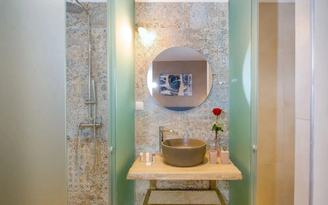 Elma Suites