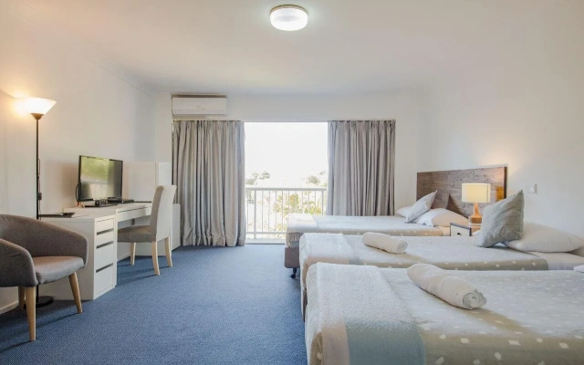 Red Star Hotels Palm Beach