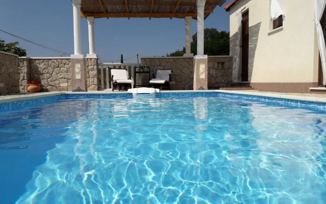 Holiday Home Lazuština Paradise