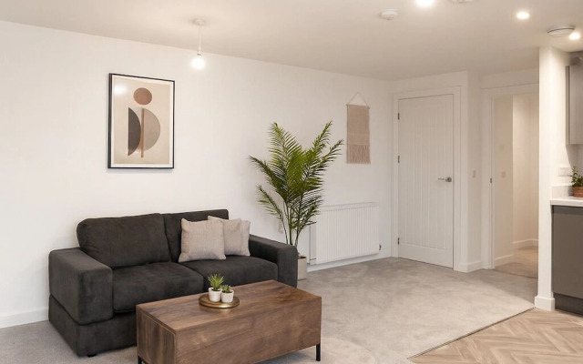 Modern Flat near Anfield & Free Parking