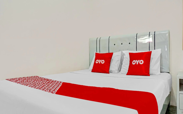 OYO 90187 Puri Allisa Syariah