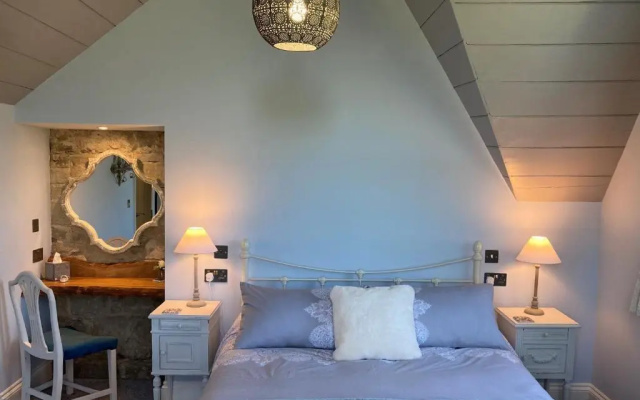 The Old Abbey Farmhouse - Pet Friendly