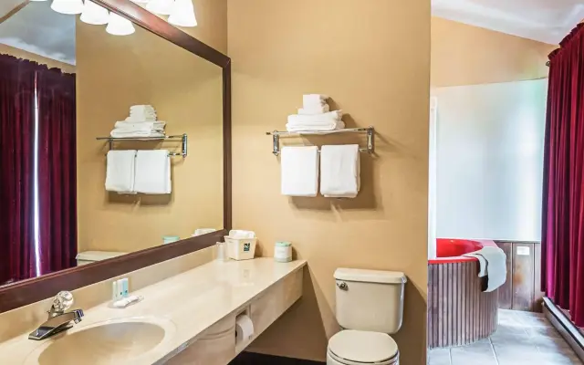 Quality Inn & Suites Frostburg - Cumberland