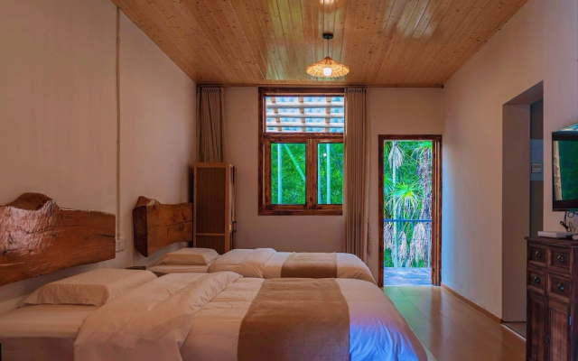 Yunshangjia Qianzhutang Guesthouse