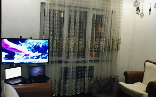 Galaqtion Tabidzis 21 Kvartira 25