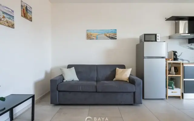 Modern 2BR Retreat in Pula - Bright Quiet