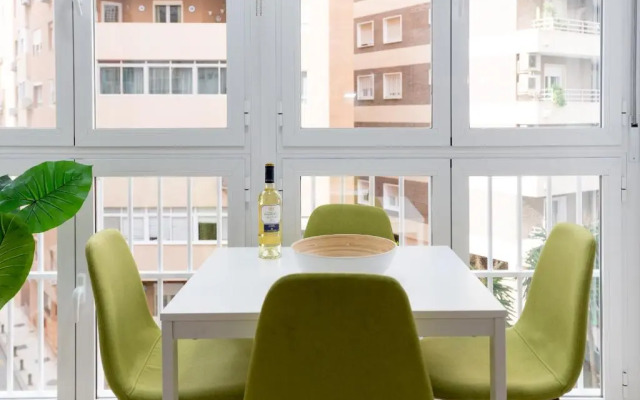 MP5-Just Renovated Apartment Right on the Beach