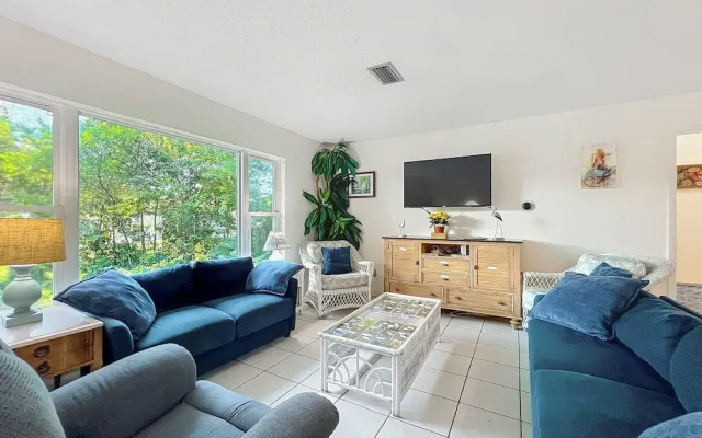 Dock & Kayaks: Riverfront Dunnellon Home!