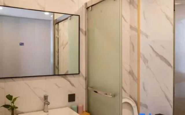 Yue Hai Jing Cheng Bo Yue Hotel