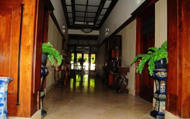 Airy Syariah Kapten Mulyadi 166 Solo
