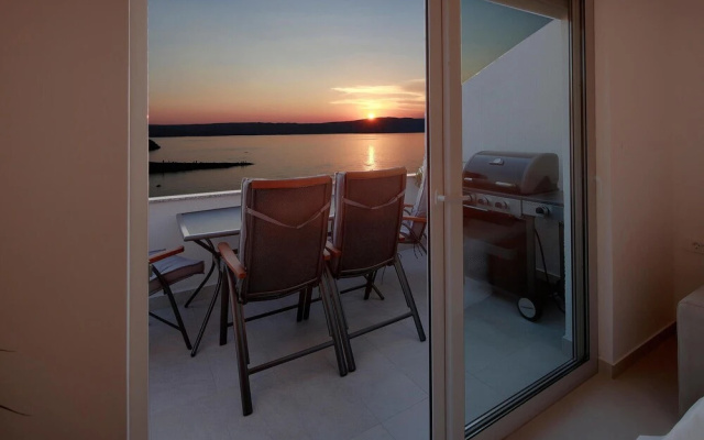 Awesome Apartment in Stinica With 1 Bedrooms and Wifi