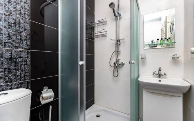 2 studio apartments w balcony in old Tbilisi
