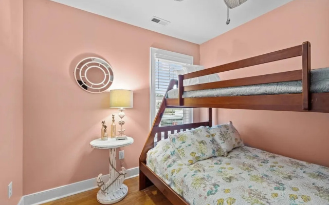 Sea Escape 3 Bedroom Townhouse by RedAwning