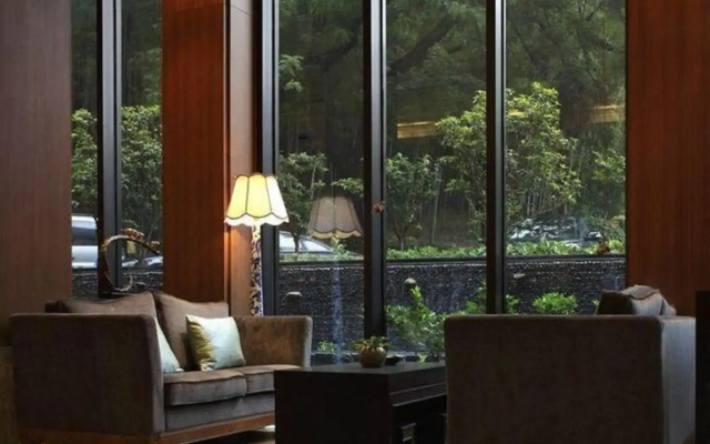 Shangyu Hotel
