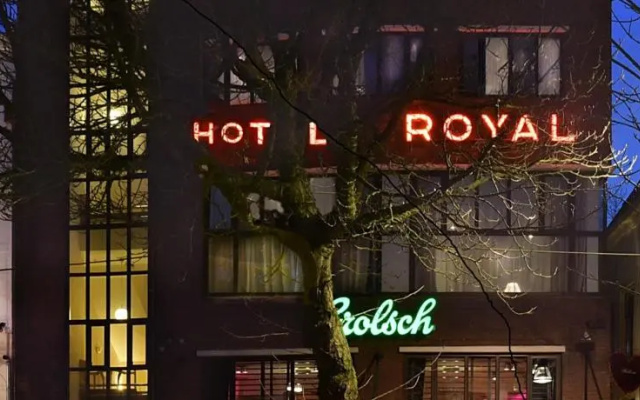 hotelImage