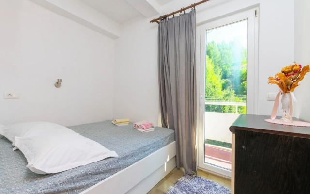 Apartment Livr