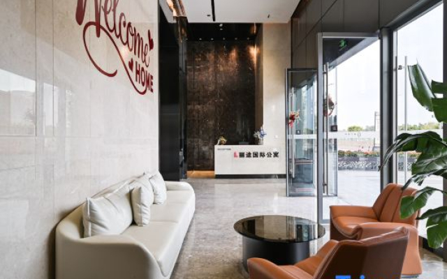 Livetour International Apartment(Pazhou Exhibition Center Yijing Road Subway Station)